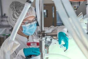 Le autoclavi da laboratorio Systec in uso quotidiano presso eleva GmbH