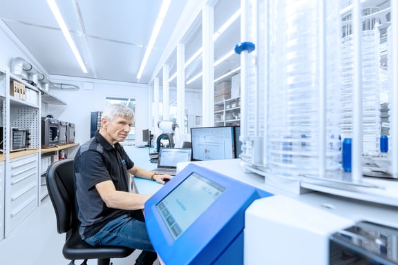 Lavorare in Systec: postazione di laboratorio